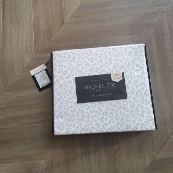 Rachel Zoe twin sheet set - Picture 1 of 2